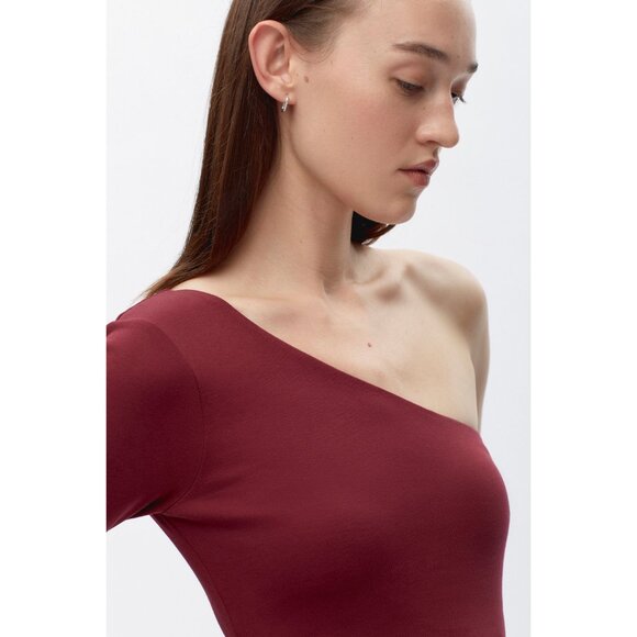 NWT Kotn Women's Faten Shirt in Burgundy - Picture 9 of 10